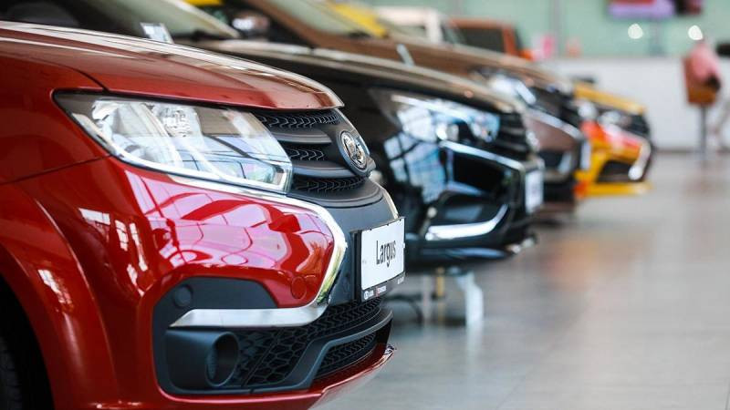 Автокомпании продолжают покидать рынок РФ, какие еще уйдут в 2022 году