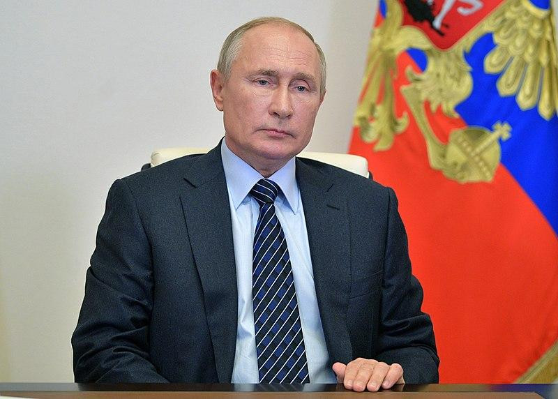Путин поздравил сотрудников железнодорожного транспорта с праздником