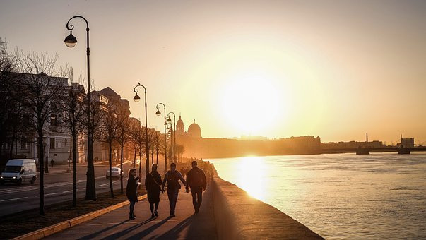 Смольный заинтересовался реализацией проекта по переселению вузов из центра города на окраины