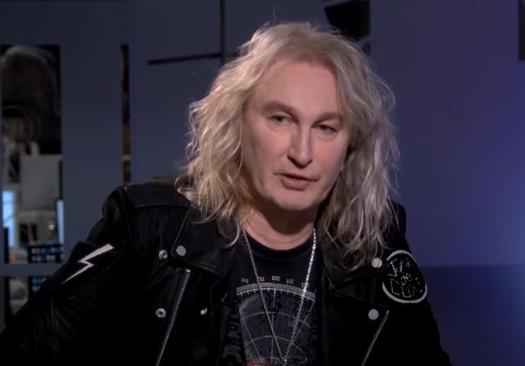 Александр Иванов: "Каждый артист вправе самостоятельно решать, уезжать ли на Запад"