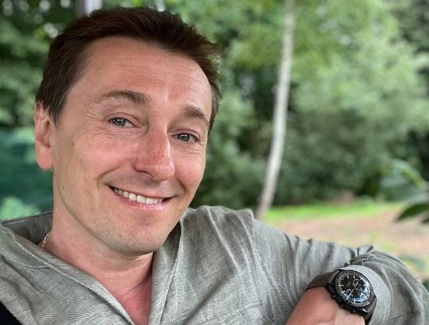 Безруков впервые высказался о побеге звезд из России: «Не мое дело»