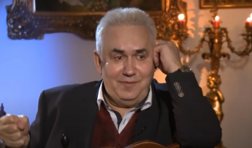 Садальский призвал Сташенко "продемонстрировать патриотизм и убирать на вокзале отхожие места"