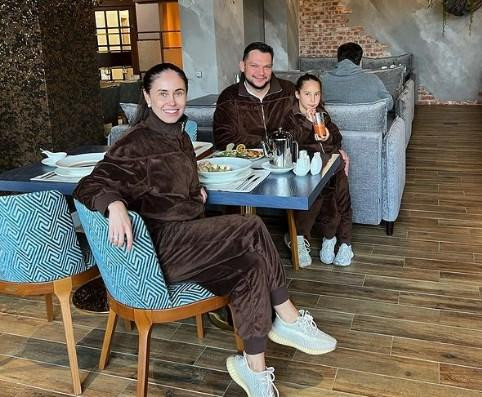 Муж звезды «Уральских пельменей» Иланы в тяжелой форме переболел коронавирусом