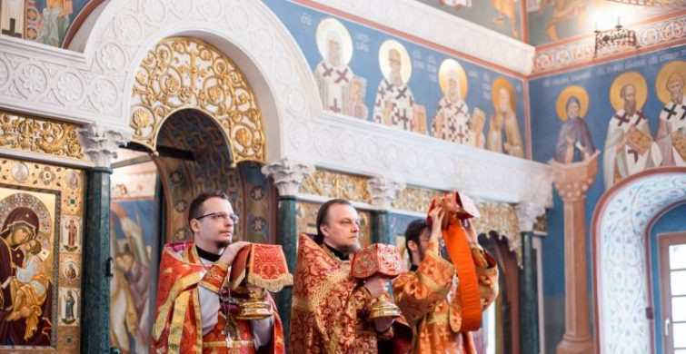 Красная горка, Антипасха что за праздник: дата, традиции празднования и народные приметы