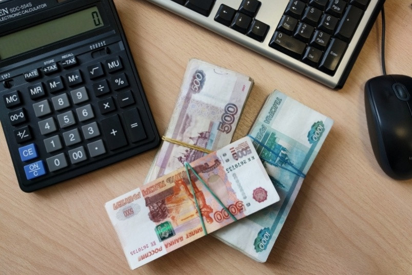 Вклады россиян обложили новым налогом – кому придется заплатить