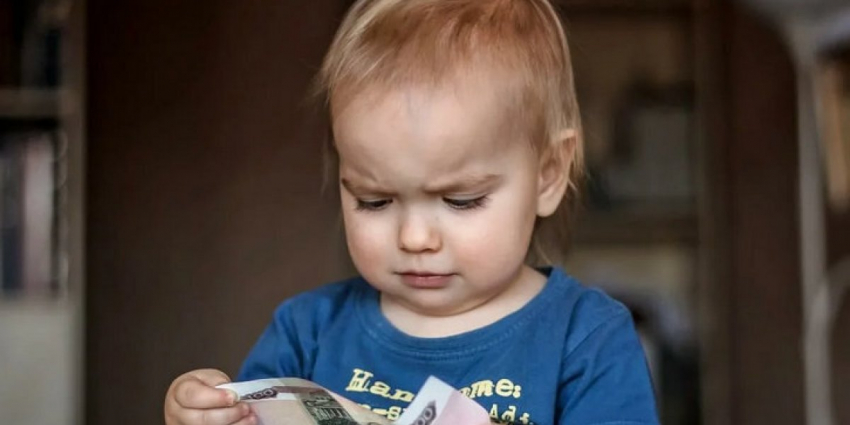 Задержка детских выплат 3-17 лет в апреле 2023, новый график: почему не пришли деньги, какого числа выплатят путинские на детей? Новости 23.04.2023