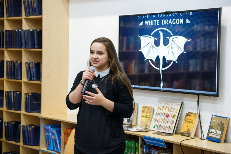 “Не компьютеры и книги забирают жизнь, мы сами её отдаём” – Евгения Омельченко