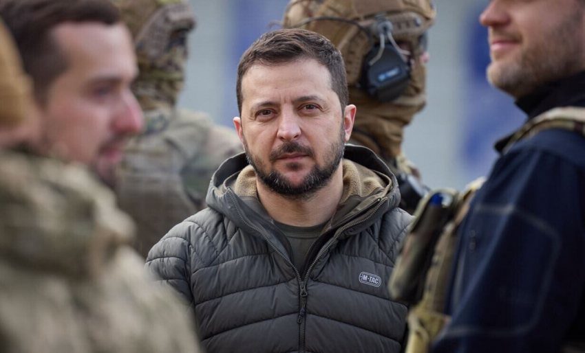 Зеленский назвал два фактора, которые замедлили контрнаступление ВСУ