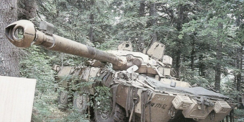 Морпехи ТОФ не впечатлены трофейным танком AMX-10RC: даже конвейера нет