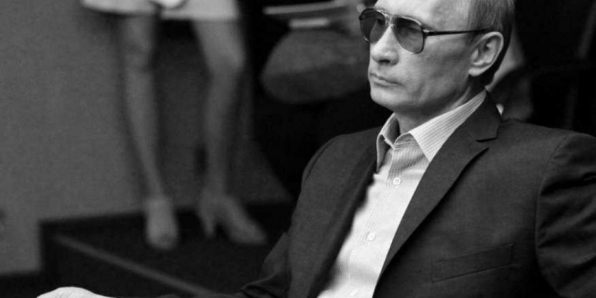 «Конституция позволяет, но Путин уйдет», — каким видят будущего лидера РФ западные СМИ