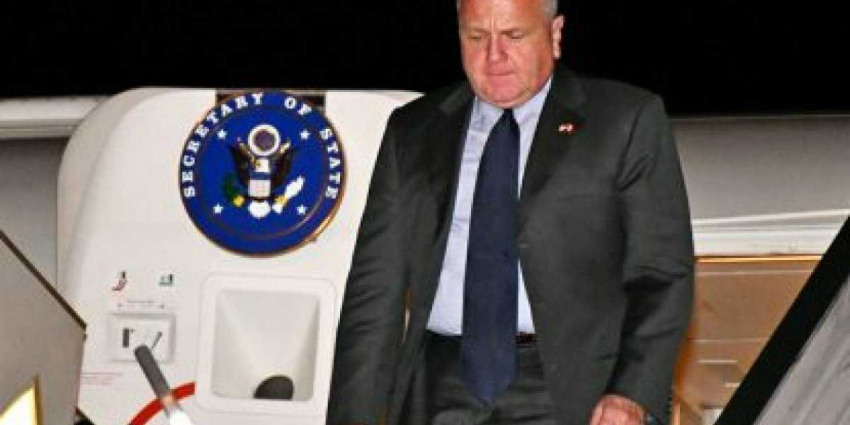 Почему нужно было выгнать из Москвы посла США