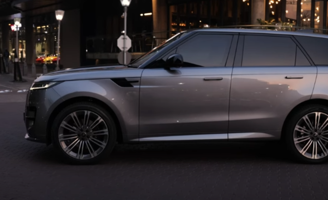 Африканцы превратили новый Range Rover Sport в бронеавтомобиль