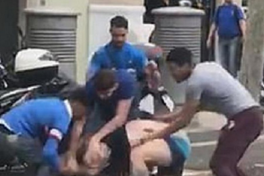 Туристы на Ибице устроили жестокую массовую драку с местными