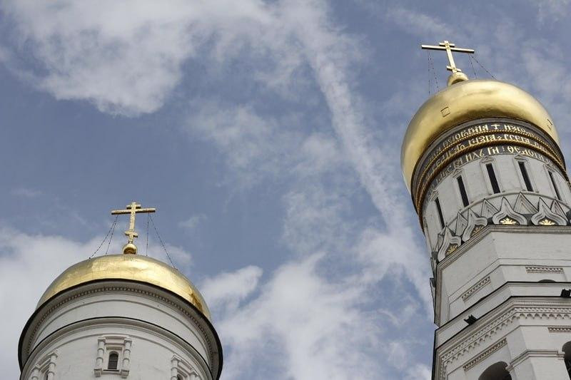 Гражданам РФ рассказали, когда лучше крестить ребенка в церкви