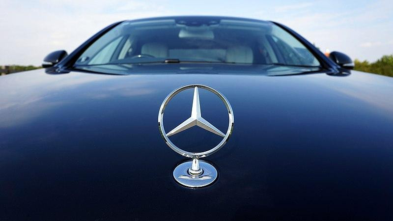 Mercedes-Benz E-Class 2024 уже появился в России