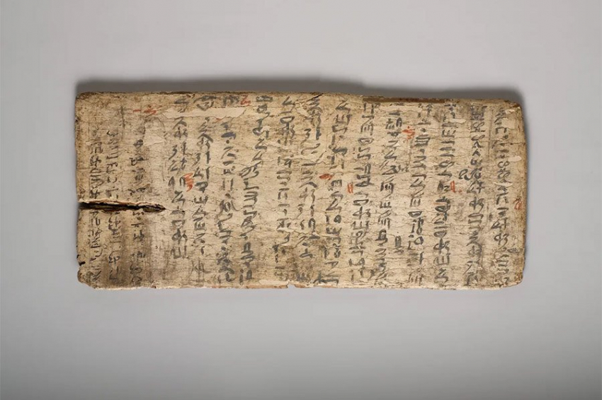 4000-летняя табличка показывает, что учителя веками пользовались красной ручкой