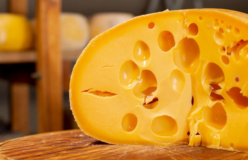Несколько советов, как отличить сыр от сырного продукта