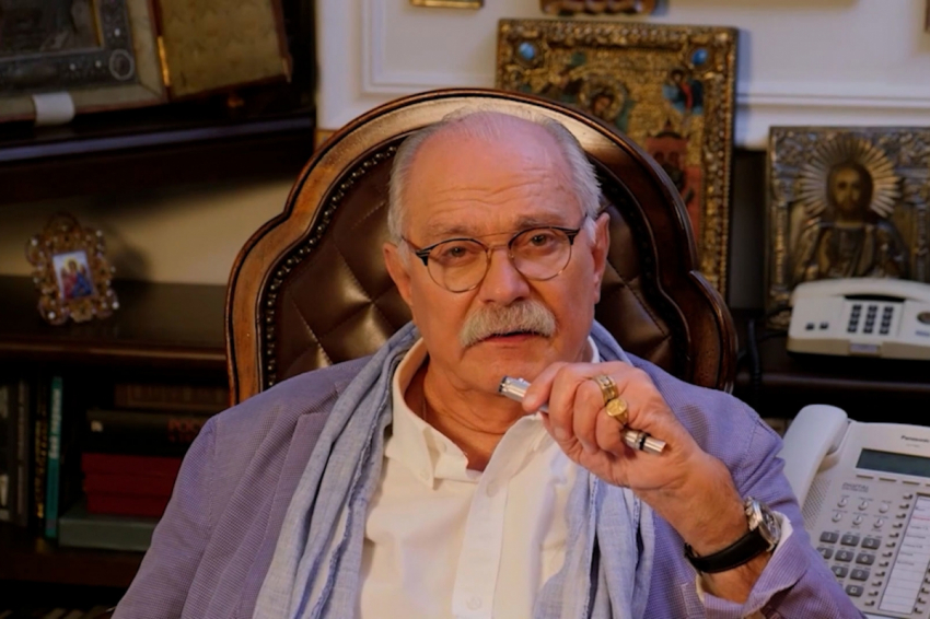 Никита Михалков заявил, что не хочет снимать фильмы об СВО