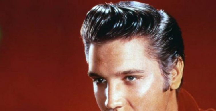 День памети Элвиса Пресли отмечают ежегодно 16 августа 2024 года: Король рок-н-ролла не забыть
