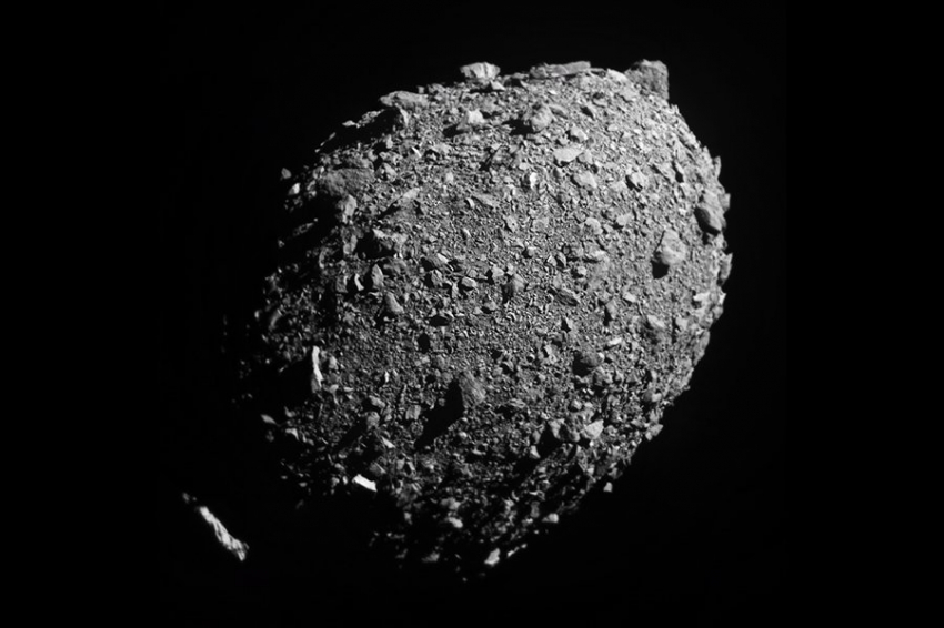 Nature: поверхность Диморфоса оказалась на удивление молодой