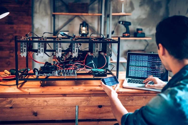 В ближайшие месяцы правительство РФ может ввести запрет на майнинг криптовалют в ряде регионов — СМИ