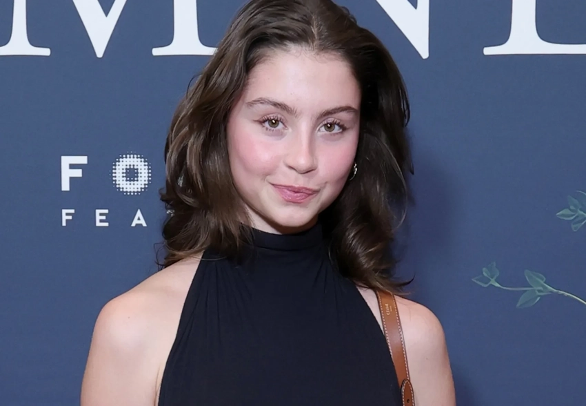 Дочь Кэтрин Зеты-Джонс и Майкла Дугласа вышла в свет в Нью-Йорке