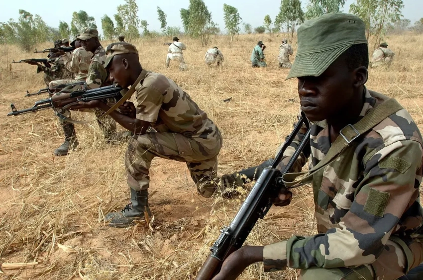 Генерал ВС Нигера Амаду Ибро заявил о вступлении страны в войну с Францией