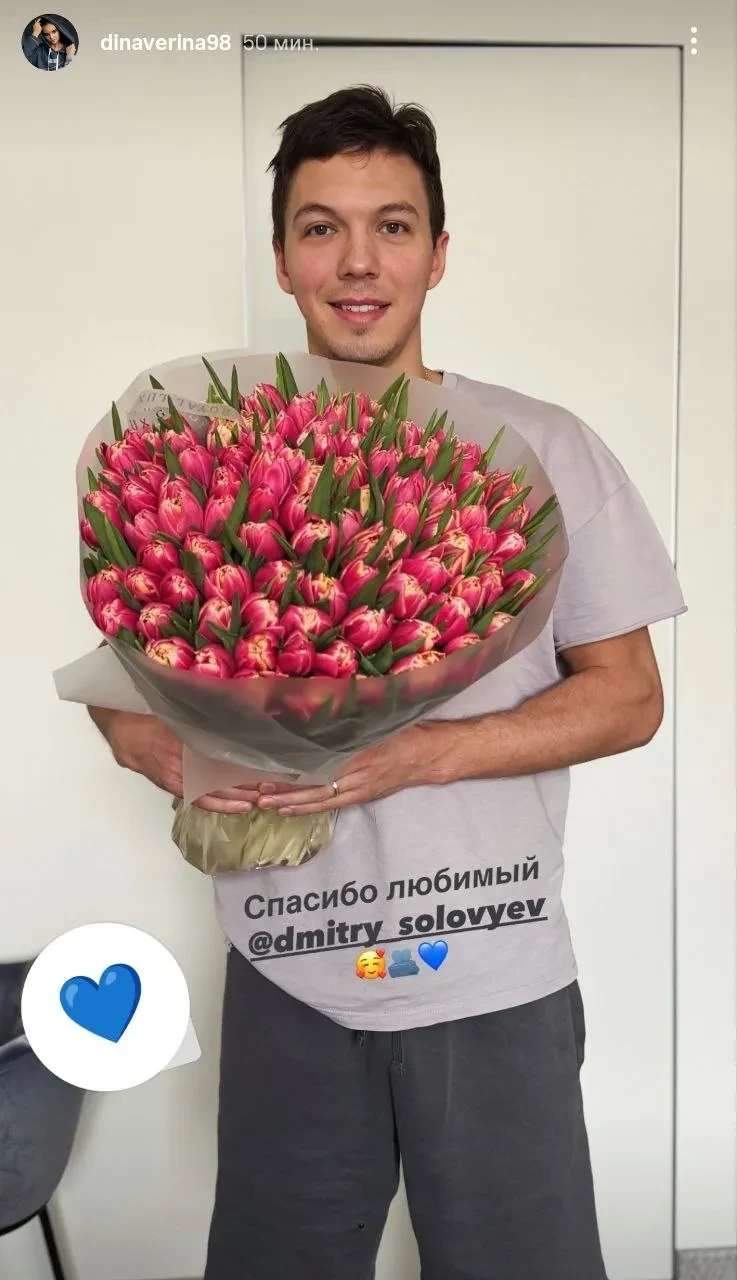 Татьяна Навка в "голом" платье, Юлия Высоцкая — в одеяле на голое тело и обнажённая Катерина Шпица: как селебрити встретили 8 марта