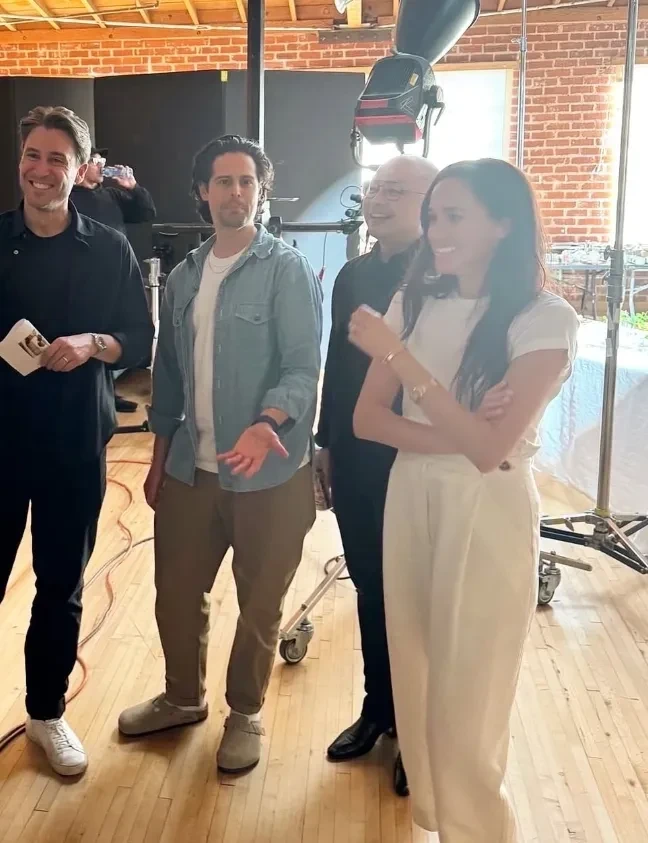 Обидчивость и тяжёлый характер: инсайдеры рассказали, почему Netflix разорвал контракт с Меган Маркл