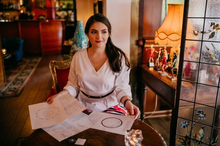 Какие знака зодиака относятся к астрологии как к терапии, а не к магии