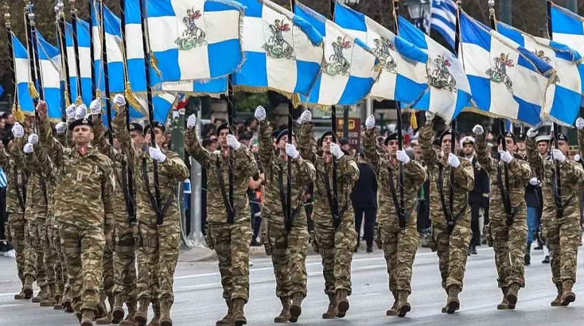 В Афинах состоялся большой военный парад по случаю Дня независимости Греции