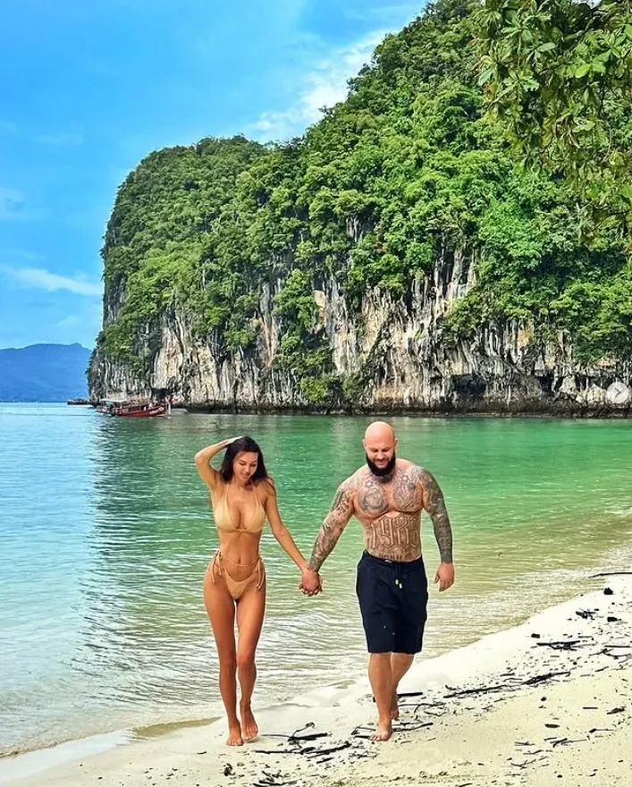 "Как больно и горько". Оксана Самойлова впервые прокомментировала развод с Джиганом