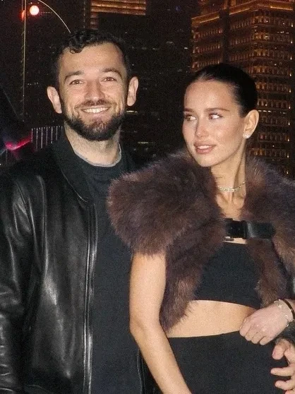 Аврора Киба показала, как отдыхает в Китае с новым бойфрендом — племянником президента Азербайджана