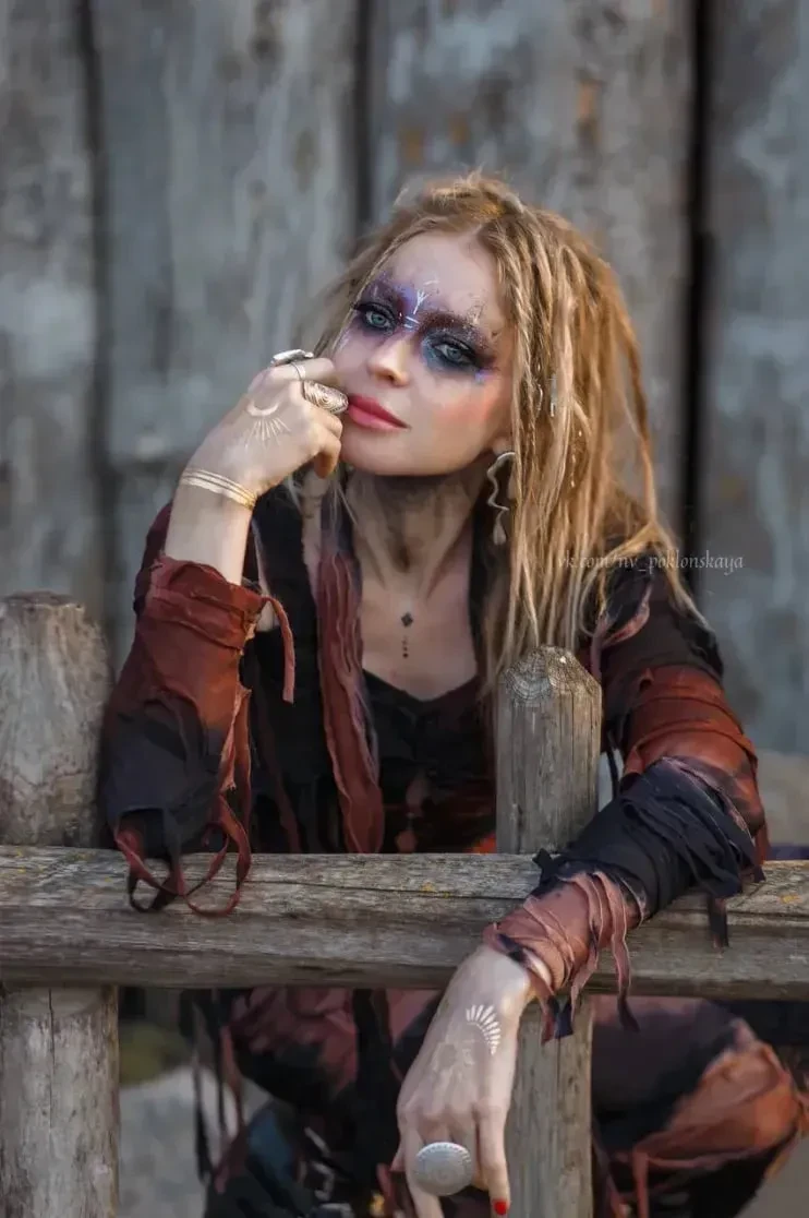 "У меня другой мир — языческий". Наталья Поклонская рассказала о своём уходе из христианства и снялась в новом образе