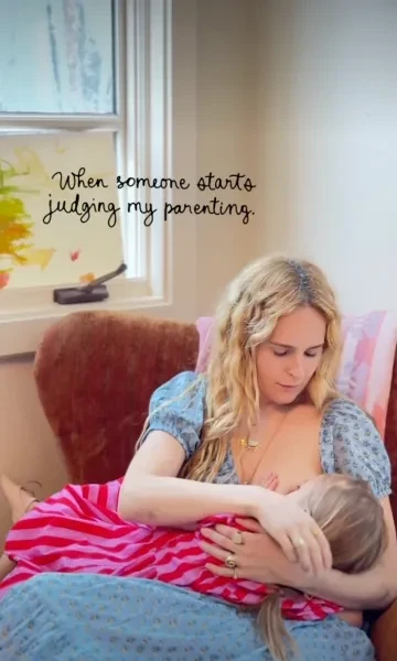 Румер Уиллис показала, как кормит грудью трёхлетнюю дочь. Её раскритиковали