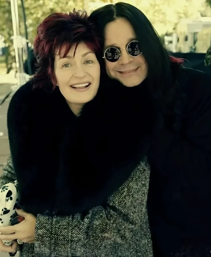 Жена Оззи Осборна продаёт их семейный дом спустя восемь месяцев после его смерти