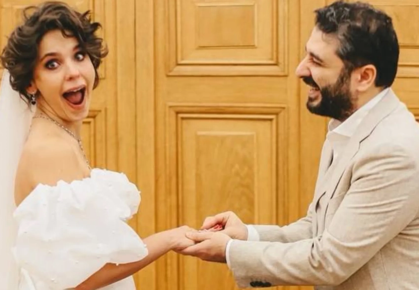 Лиза Моряк ответила хейтерам, которые говорят, что она вышла замуж "по залёту"