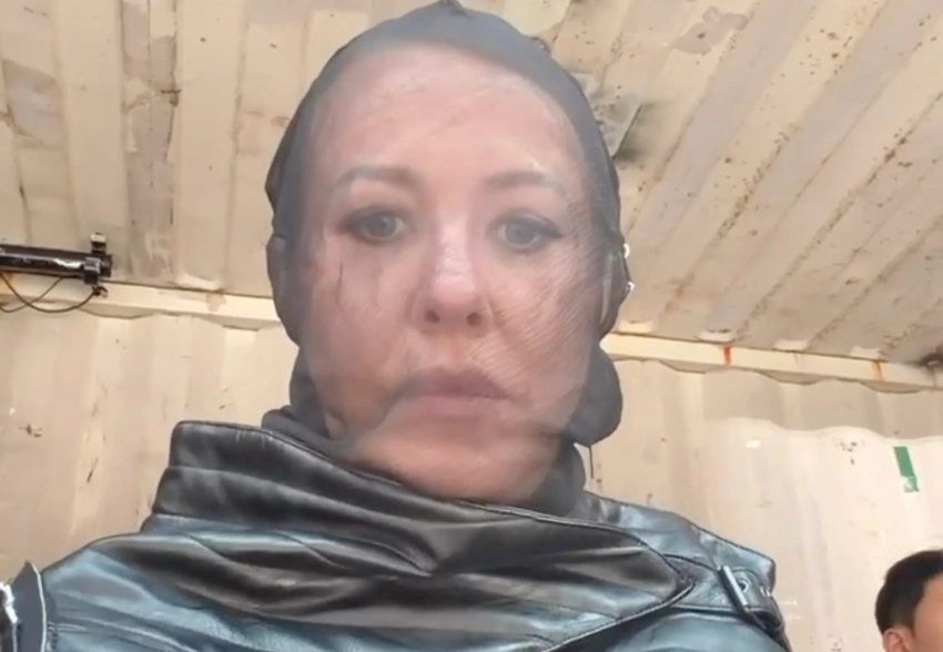 Ксению Собчак сравнили с "пчеловодом" из-за её нового образа