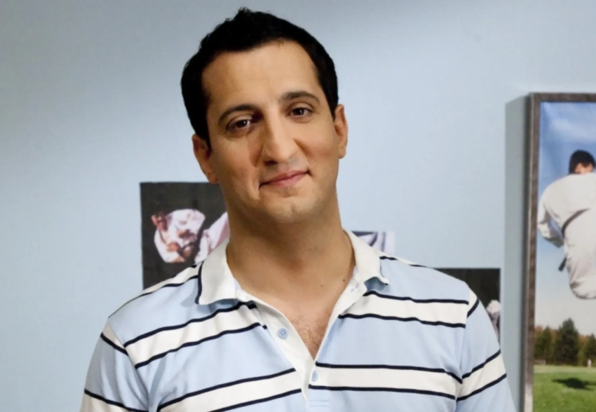 "Бросил сына и не сделал для него *****". Выяснилось, что у звезды "Универа" Арарата Кещяна есть внебрачный ребёнок, и он судится с его матерью из-за алиментов